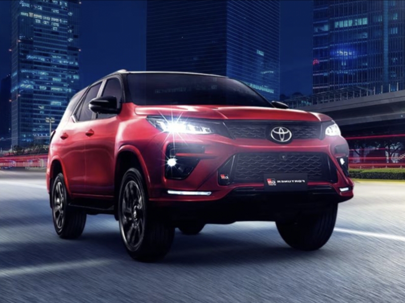 Toyota Fortuner GR Sport 2.8L 4WD, Mobil SUV Handal dan Tangguh Desang yang Istimewa Memikat Penggemar