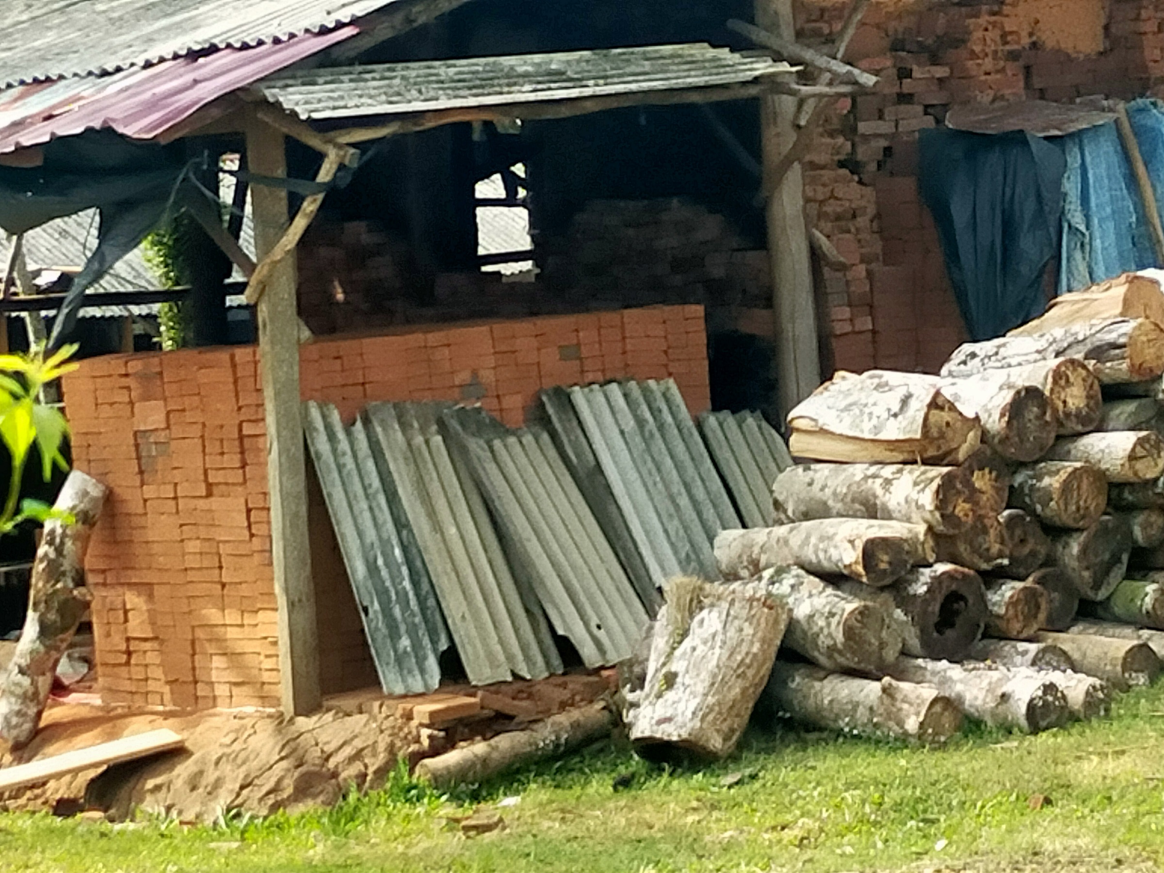 Pengusaha Batu Bata di Bengkulu Selatan Terancam Bangkrut! Pesanan Tidak Ada