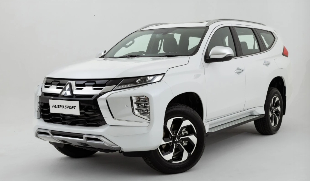 Mitsubishi New Pajero Sport 2024 Mobil SUV Mewah dengan Desain Canggih dan Sistem Otomatis