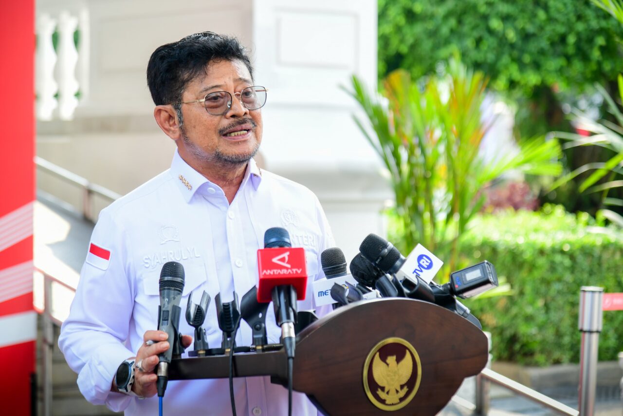  Kabarnya Siang ini  Mentan Syahrul Yasin Limpo Mengundurkan Diri?  Temui Presiden di Istana