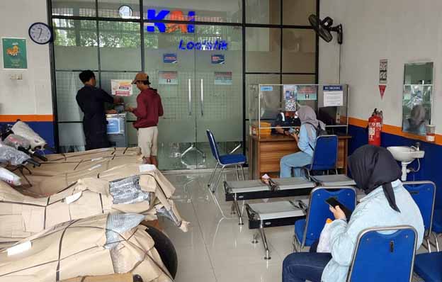 KAI Logistik Yogyakarta : Penghubung Dinamis Antara Wisata, Pendidikan, dan Ekonomi Kreatif