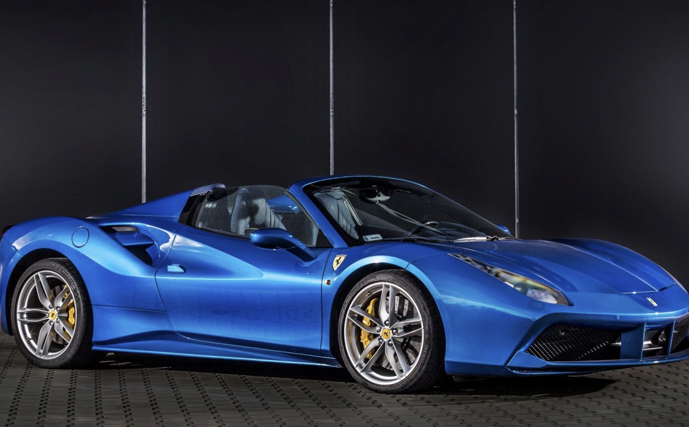 Keren! Mobil Ferrari Prestise dan Kinerja Tidak Tertandingi Unggul di Dunia Otomotif 