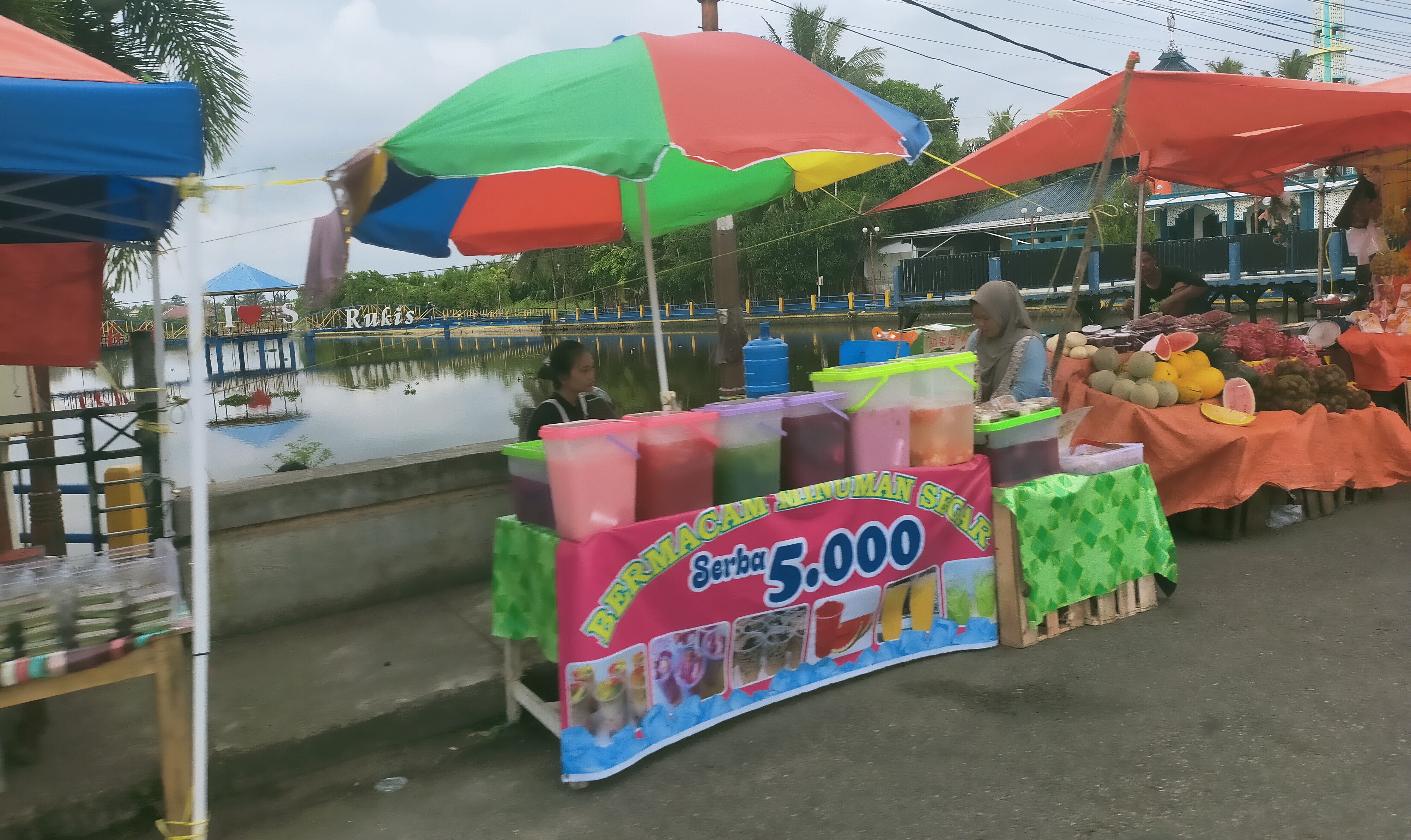 Ramadan, Sepanjang Tebat Rukis Bengkulu Selatan Ramai Penjual Takjil