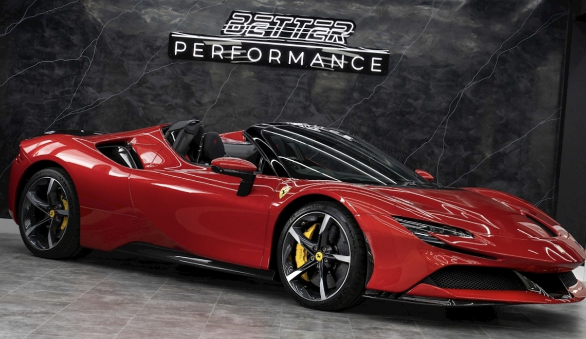 Ferrari SF90 Spider Mobil Supur Sport Kecepatan Tinggi Desain Fitur dengan Mesin Turbo V12 Sistem Otomotif