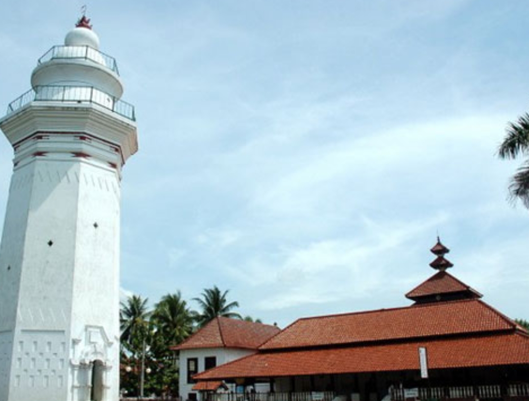 Wisata Religi Masjid Agung Banten Menemani Ngabuburit Saat Puasa 