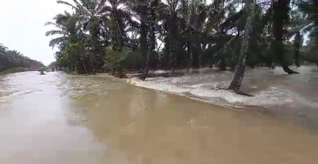    Banjir dan Tanah Longsor Landa Tiga Kawasan Kecamatan di Seluma