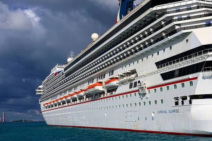 Berikut Nama Kapal Pesiar Terbesar Di Dunia dan Asalnya...