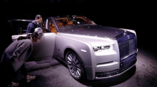 Rolls-Royce Phantom Mobil Super Kelas Dunia Produksi Inggris Pemiliknya Orang Pengusaha Sukses