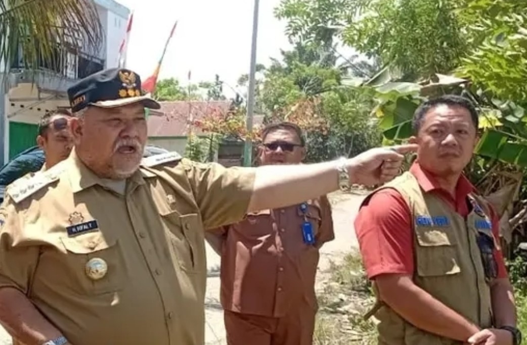 Atasi Bencana Alam, Bupati Bersama BPBD Survey Pengerukan Alur Sungai Kedurang Serta Lokasi Abrasi 