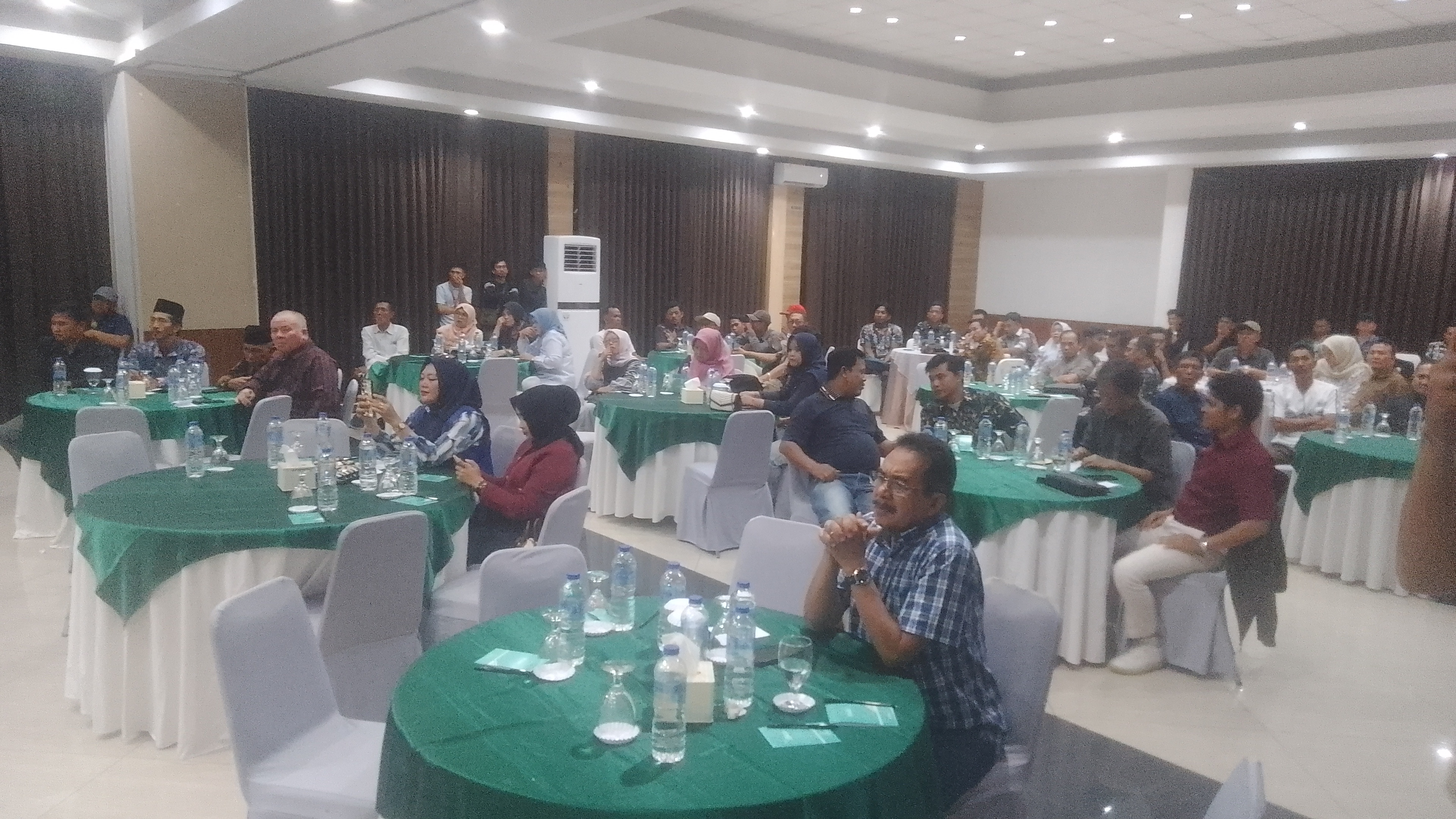 Ratusan Peserta Hadiri Diskusi Terbuka Tambang Emas Seluma, Mahasiswa Gelar Aksi Tolak PT ESDMu