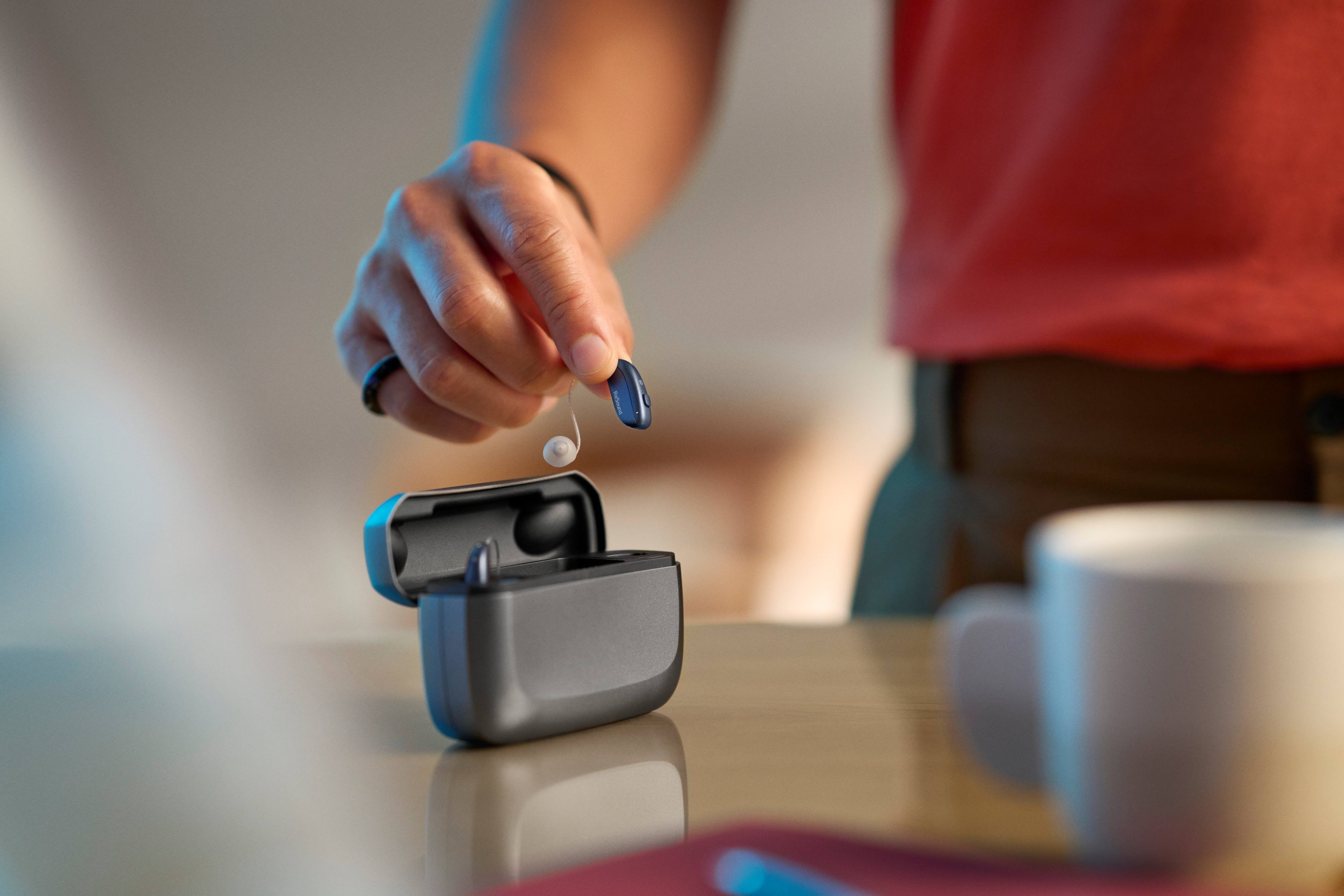 GN Pamerkan Alat Bantu Dengar Paling Cerdas, termasuk ReSound Vivia  Bertenaga AI