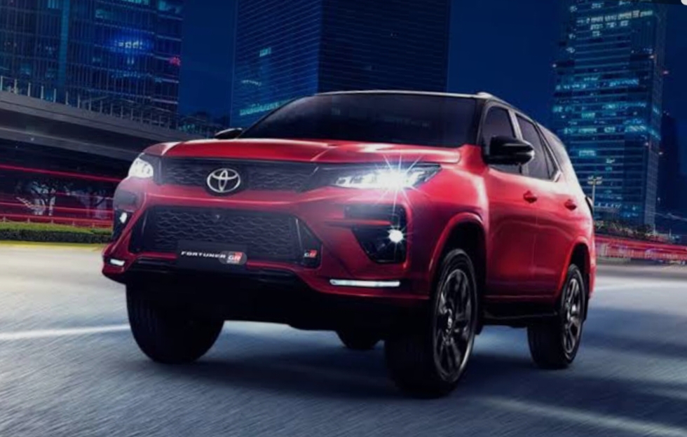 Toyota Fortuner Sport Desain Gagah dan Mewah Memiliki Fitur Sistem Canggih dan Populer Memikat Hati Konsumen
