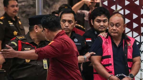   Kejagung Tahan Kepala dan 2 Wakil Kepala BGN