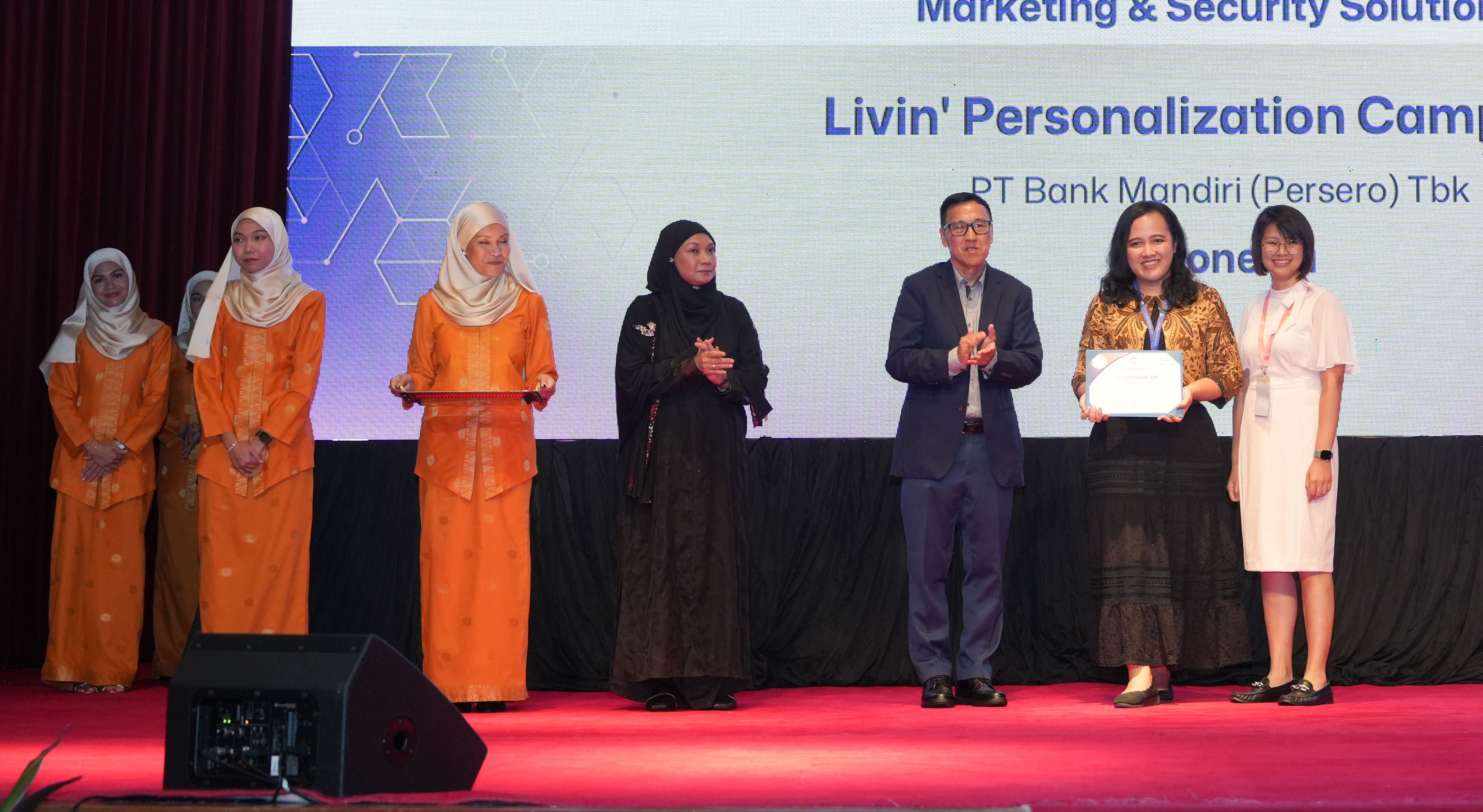  Bank Mandiri Dapat Pengakuan Internasional di Bidang Teknologi Informasi dan Komunikasi