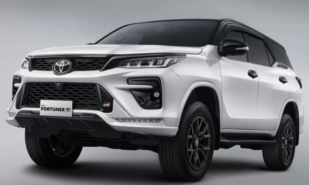 Toyota Fortuner Diesel 4x4 GR Sport Terbaru 2024 Desain Canggih, Jadi Varian Fortuner Paling Mahal