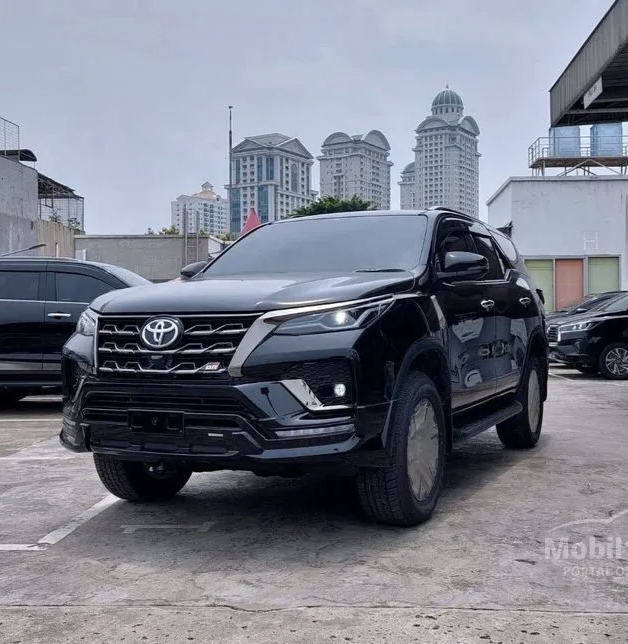 Toyota Fortuner 2.8 GR Sport SUV Ready, Siap Diluncutkan Mobil SUV Terbaru dengan Harga Promo dan Terjangkau