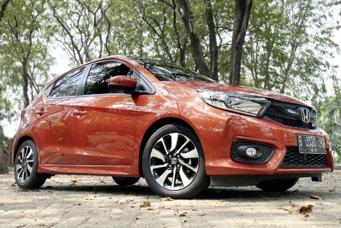 Mobil Honda Brio SUV Metic, Terlaris di Pasar Bengkulu Selain Harga Murah, juga Irit BBM Nyaman Digunakan 