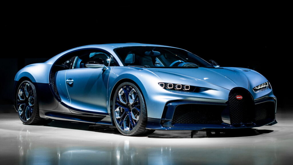 Keunggulan Bugatti Chiron, Mobil Mewah Terbaru dan Termahal dengan Teknologi Kecepatan Tinggi Mesin W6! 