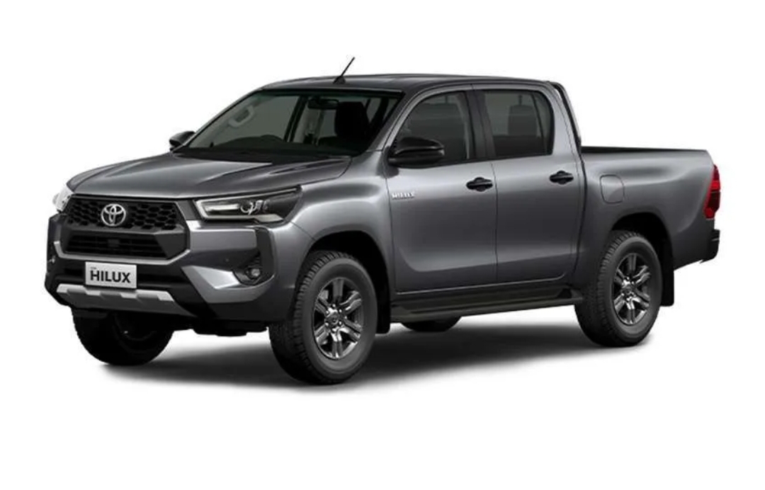 Toyota Hilux Mobil Desain Canggih dan Mewah Memiliki Fitur Sistem Canggih Double Cabin