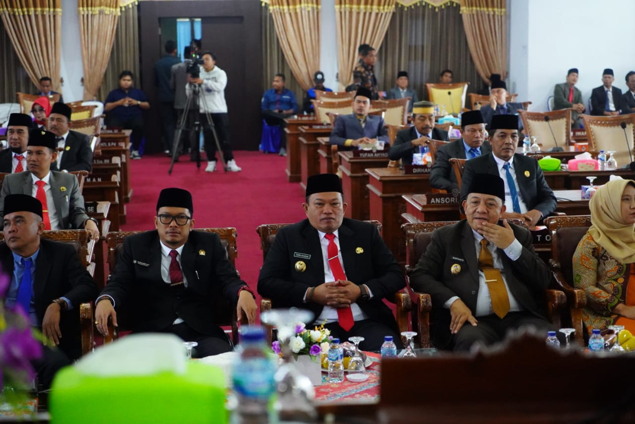  Paripurna Mendengarkan Pidato Kenegaraan Presiden di Laksanakan DPRD Seluma 