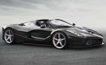 Mobil Mewah Ferrari LaFerrari Aperta Sebagai Hadiah Ulang Tahun yang Spektakuler! 