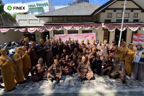  Finex Bekerja Sama dengan Sharing Happiness, Dalam Rangka  Menghormati Veteran Indonesia