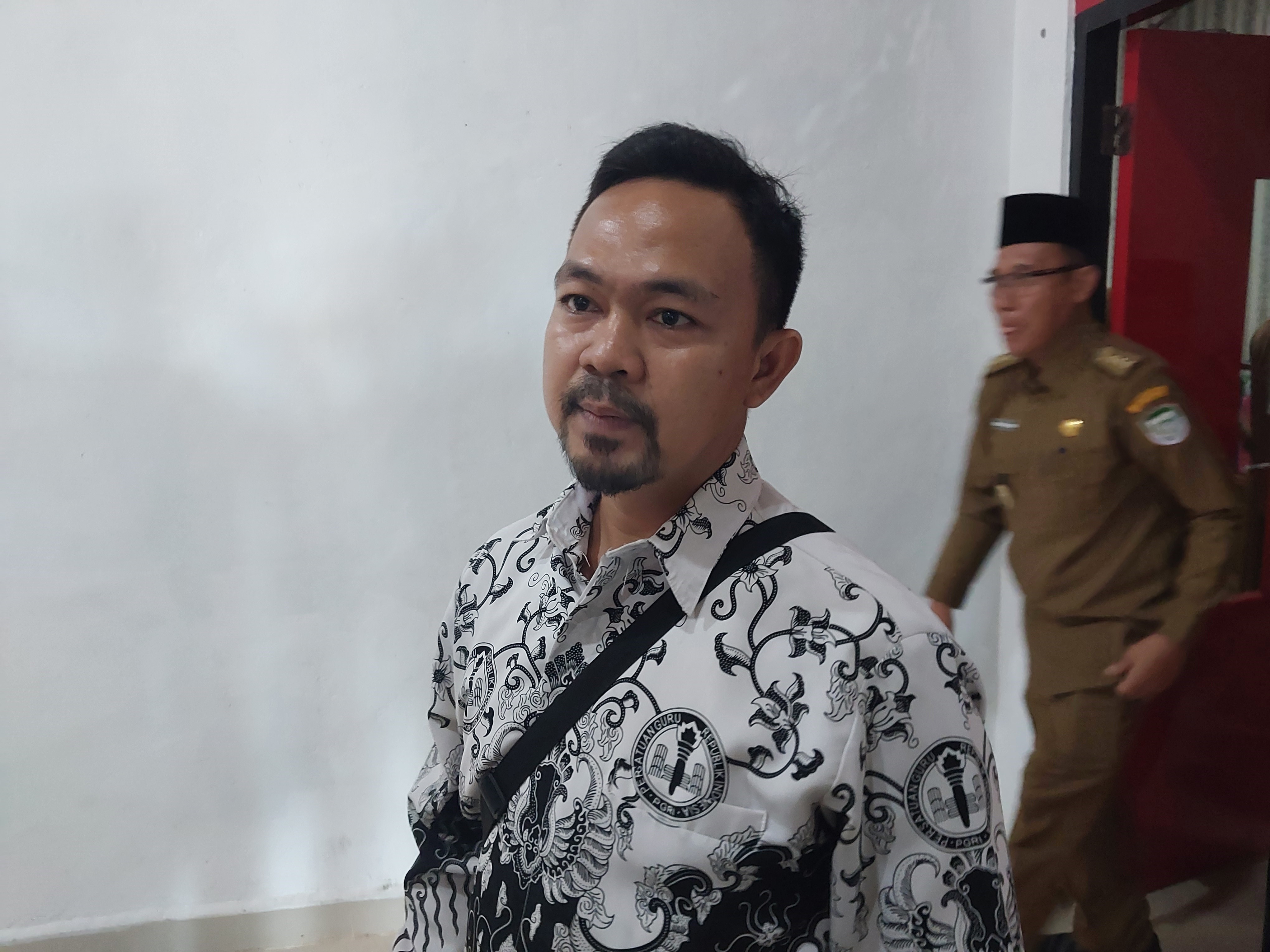   Outsourcing Tak Bisa Gantikan Peran Pendidik, Guru Honorer di Ujung Tanduk