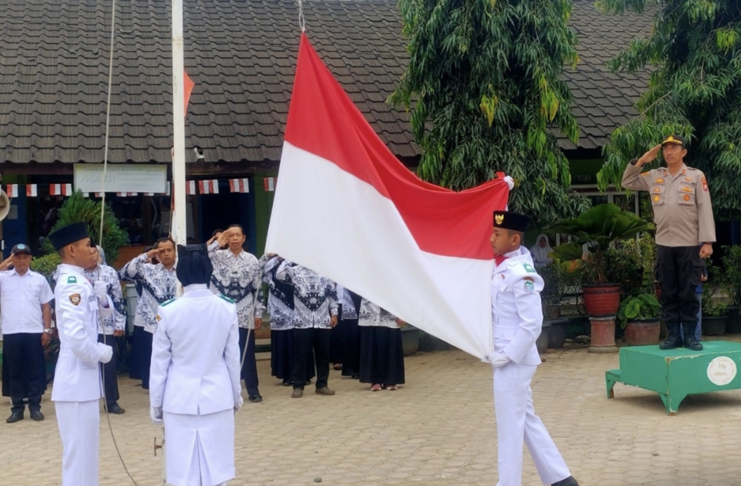 Polsek Talo Giat Police Goes To School SMA 2 Seluma