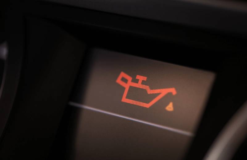 Cak Oli Anda, Jika Ingi Bepergian Jauh, Ini Dampak  Oli Mobil Kurang