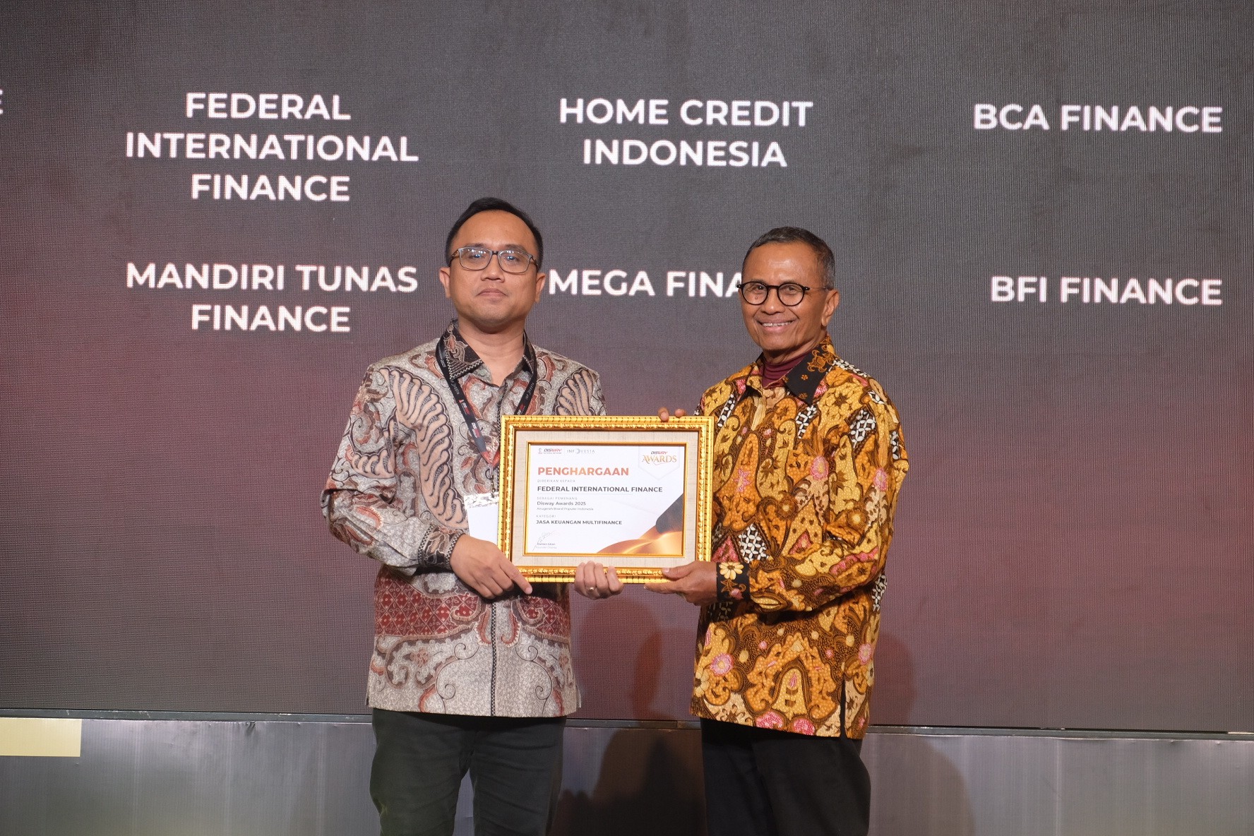      FIFGROUP Raih Anugerah Brand Populer Indonesia 2025