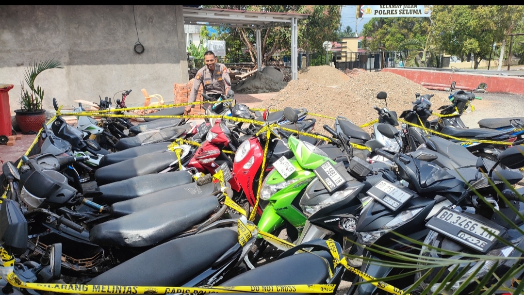  Puluhan Motor yang Diamankan di Arena Judi Ayam, Tak Diambil Pemilik di Polres Seluma