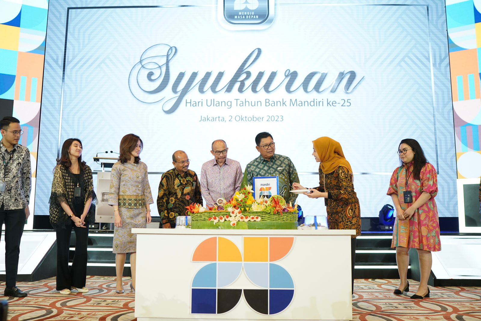    Bank Mandiri Orbitkan Kontribusi Untuk Negeri, Perayaan  HUT Ke-25