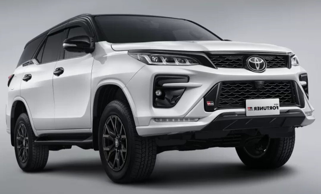 Toyota Fortuner GR Sport Facelift 2025 SUV Tangguh dan Populer di Dasain Canggih dan Mewah Memikat Penggemar