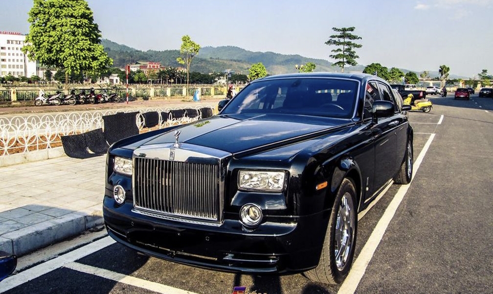 Spesifikasi Rolls-Royce Phantom Menjadi Sorotan di Mata Dunia Perunitnya Dihargai Mencapai  Puluhan Miliar