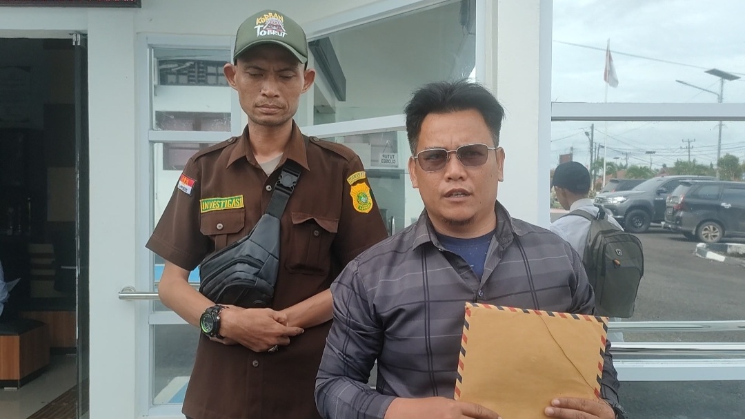 Mantan Sekdes Dusun Baru Laporkan Dugaan Korupsi DD dan ADD Desanya  ke Kejari Seluma