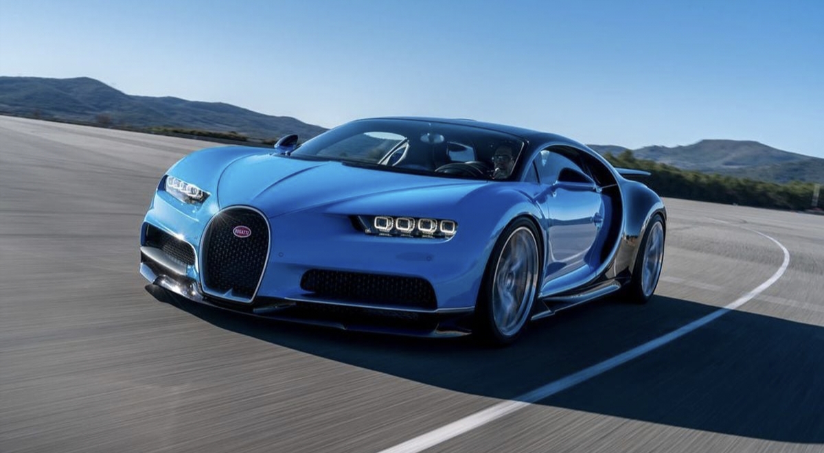 Intip Kemewahan Mobil Super Sport Bugatti Chiron Keseimbangan Antara Kecagihan, dan Kecepatan Tinggi