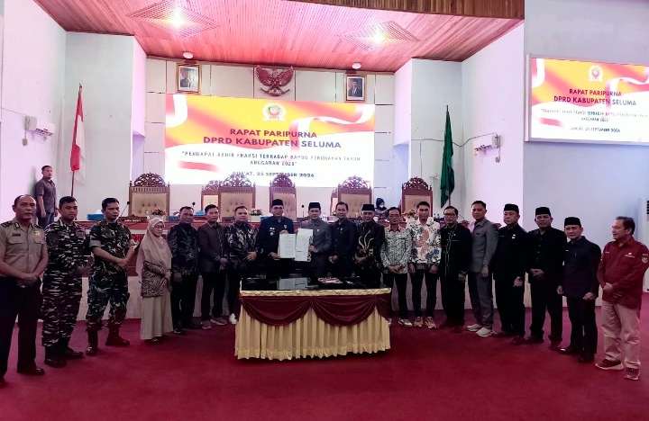 Waka I DPRD Seluma Ikuti Rapat Paripurna Pendapat Akhir Fraksi RAPBD 2026