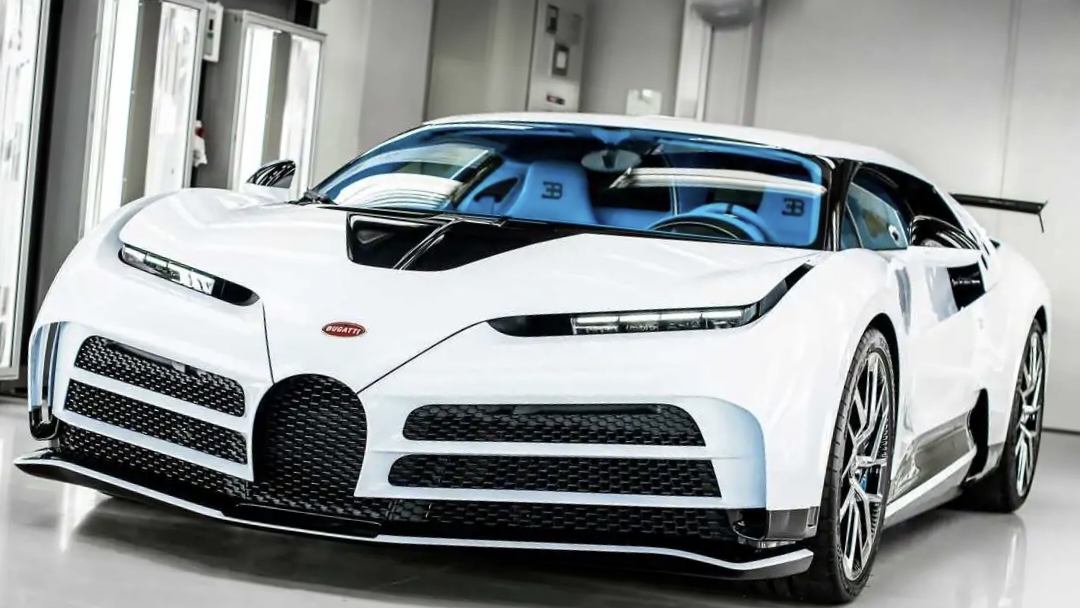 Bugatti Chiron Keajaiban Mobil Sport Mewah Kelas Dunia dengan Sistem Penggerak dan Teknologi Inovasi