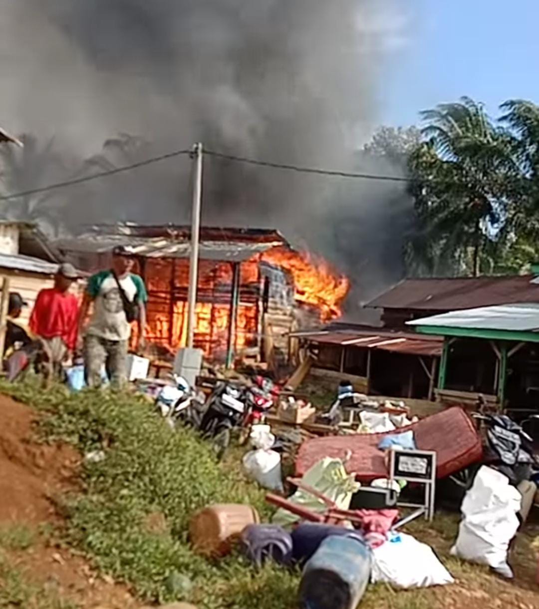 Cerita Warga Sekalak: Kebakaran di Bukit Batu Hanguskan 9 Rumah
