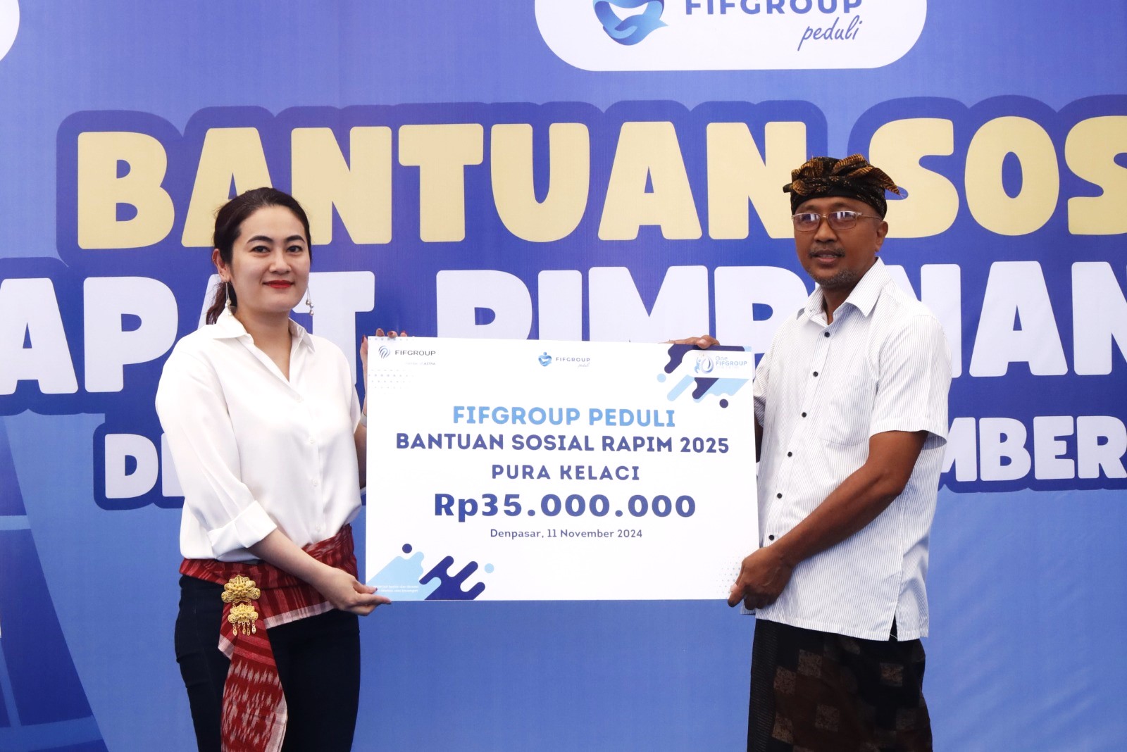   FIFGROUP Serahkan CSR  Rp210 Juta di Denpasar  Untuk 6 Rumah Ibadah   Lima Agama