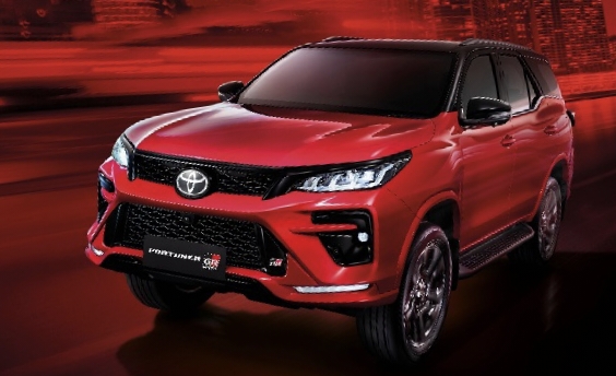 Fortuner GR Sport 2024 Mobil Mewah Desain Lebih Gagah Memiliki Mesin 2.8 cc Populer di Provinsi Bengkulu