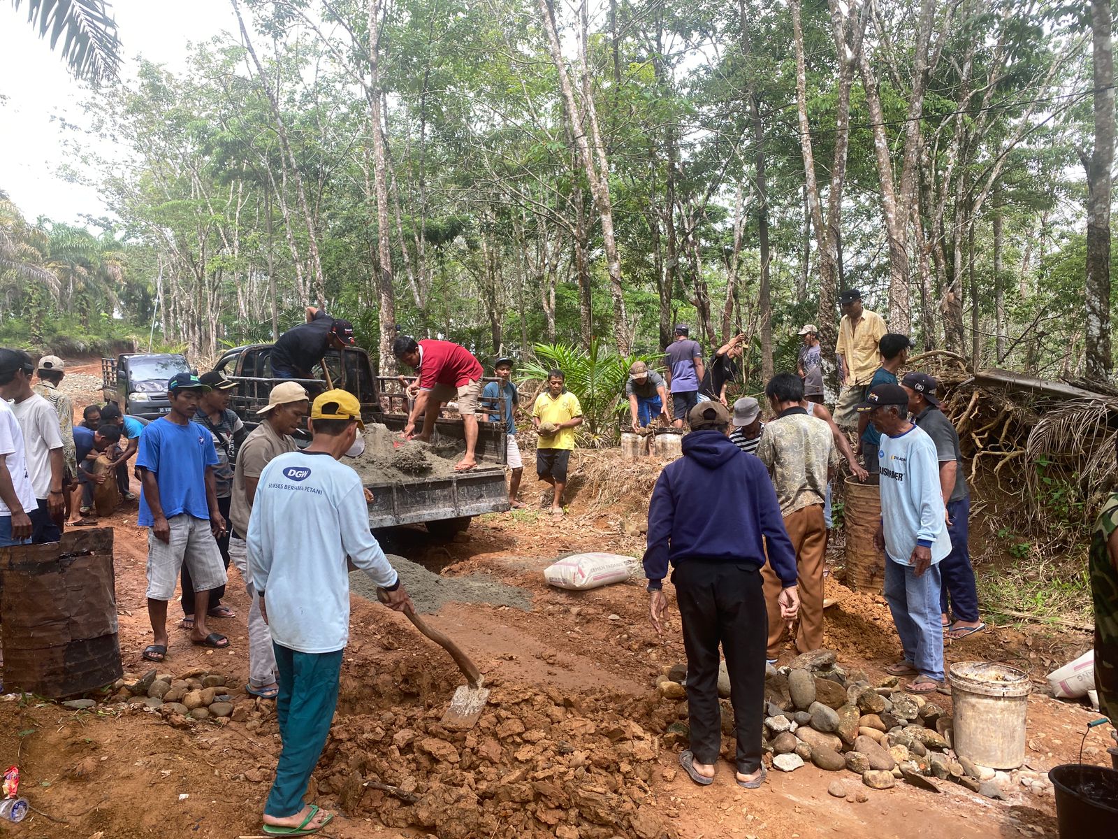  Ratusan Warga Desa Talang Alai Seluma Portal Pintu Masuk Menuju Kuari