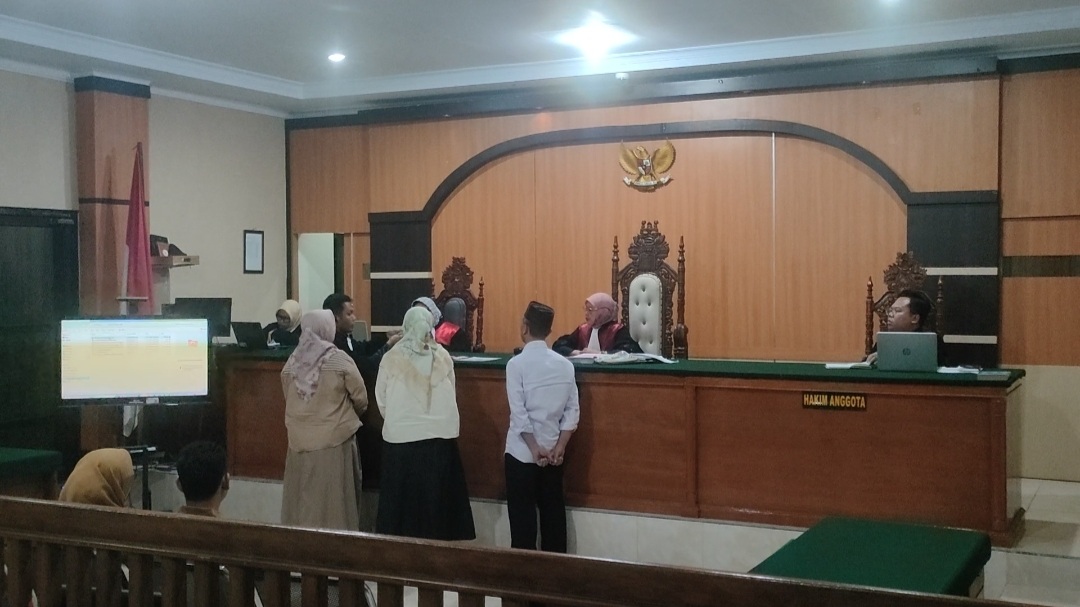 JPU Tunjukkan  Uang dan Rekaman Percakapan Terdakwa Dengan Kapus, Kasus Oknum LSM Terjaring OTT