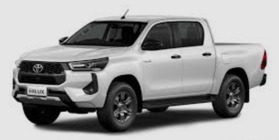 Toyota Hilux: Mobil Double Cabin Tangguh, Siap Hadapi Segala Medan dan Nyaman untuk Perjalanan Jauh