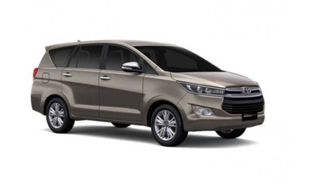 Toyota Kijang Innova Mobil Panjang dan Lebar yang Nyaman untuk Perjalanan Jauh
