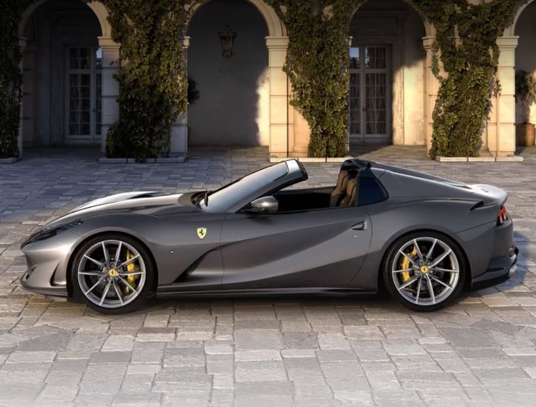 Ferrari 812 GTS, Super Sport Mesin V12 Turbo Bertenaga Tinggi Kombinasi Fitur Sistem Bergerak Secara Otomatis