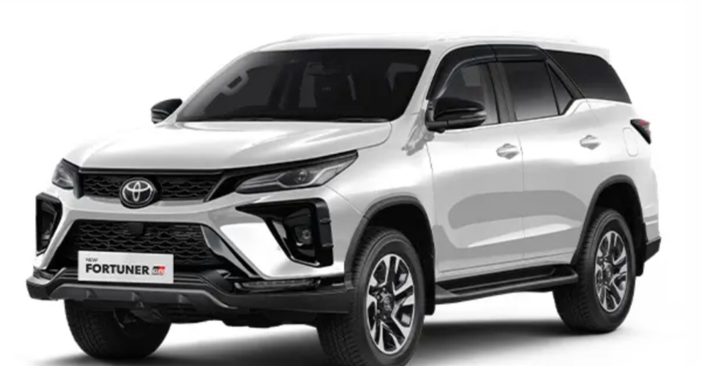 Toyota Fortuner Sport Mobil SUV Handal dan Tangguh, Desain Lebih Gagah Populer di Pasar Otomotif Indonesia