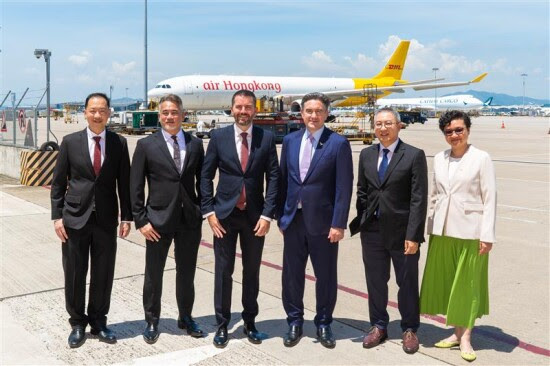DHL Express dan Cathay Group Kerjasama, Dapat Suplay Bahan Bakar Air Hongkong