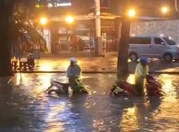 Kota Medan Banjir Besar Pagi Ini, Sudah Hujan 3 Hari,  Listrik Padam, Ada Sekolah Libur