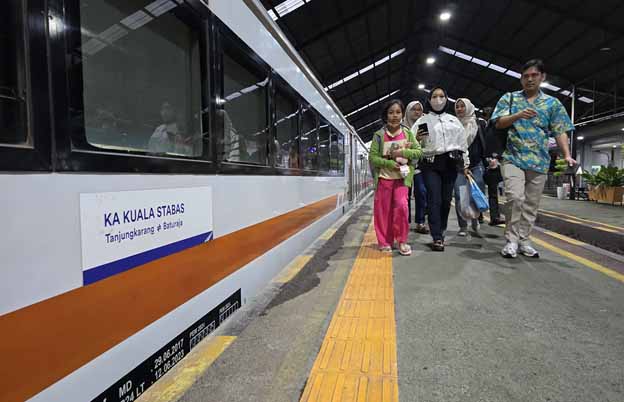 Divre IV Tanjungkarang Angkut 14.914 Penumpang Selama Libur Panjang Isa Almasih